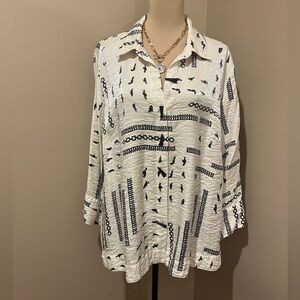 Multiples White & Black Shimmer Button Down Tunic, size 1X
